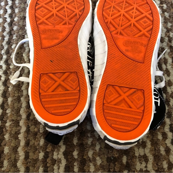 Mens High-Top converse Sneakers - Black and White - Picture 12 of 13